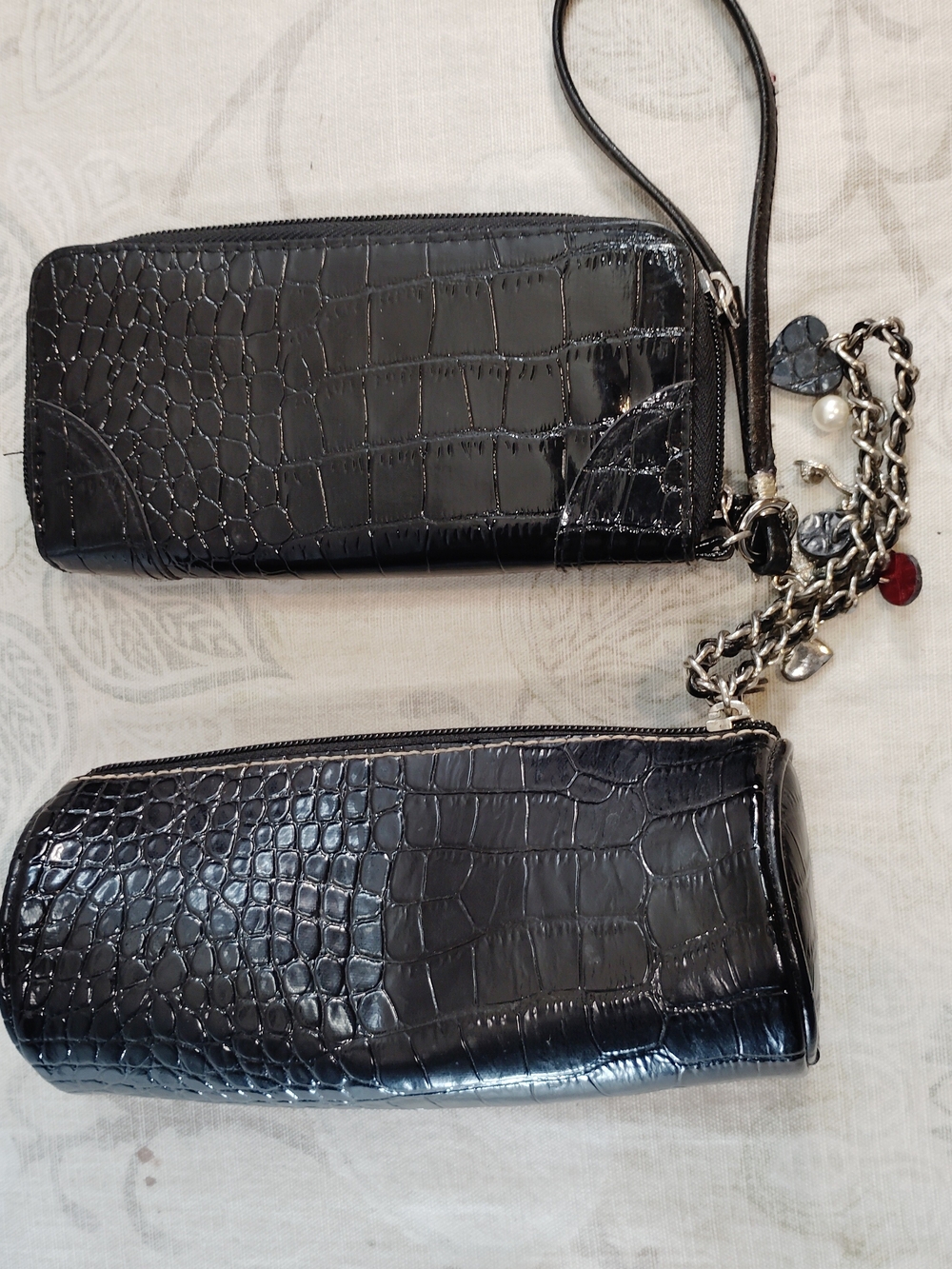 2pcBlack  Faux Croc-Embossed Wristlets/ Clutchs Set